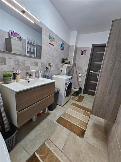 Apartament 2 camere decomandat curte si parcare Selimbar - 9