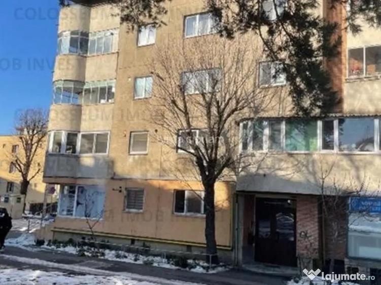 COLOSSEUM: Apartament 3 Camere Centrul Civic Toamnei.. - 2