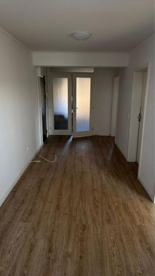 Inchiriez apartament cu 3 camere - 1