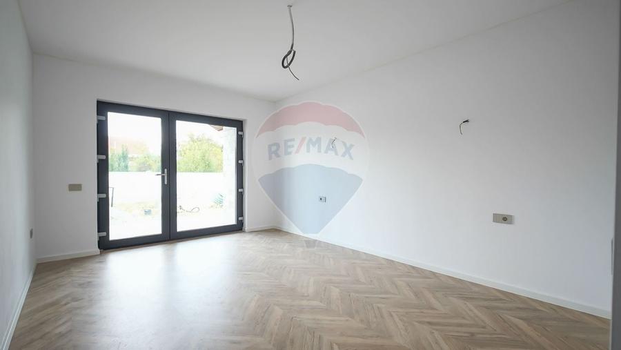 Comision 0 %! Casă cu 4 camere de vânzare în zona Stupini! - 17
