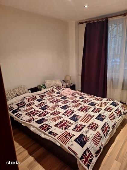 Apartament cu 3 camere decomandat în Titan