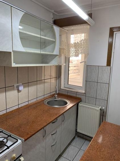 Inchiriez Apartament Sinicolau Mic - 2
