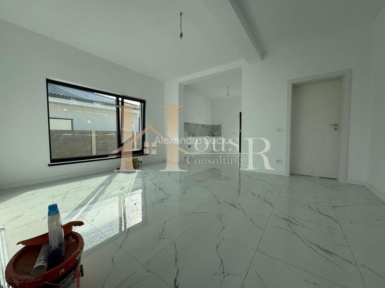 La 5 minute de 4 benzi.Toate Utilitatile.Teren 340 mp