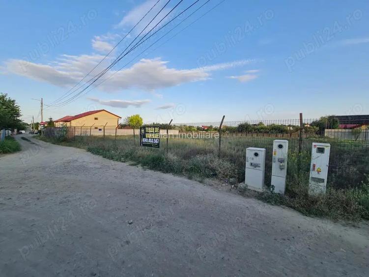 Vanzare teren 2000mp intravilan Sat Costi, Jud. Galati, cu utilitatile la limita