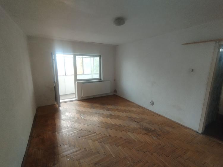 Vand apartament cu doua camere - 7