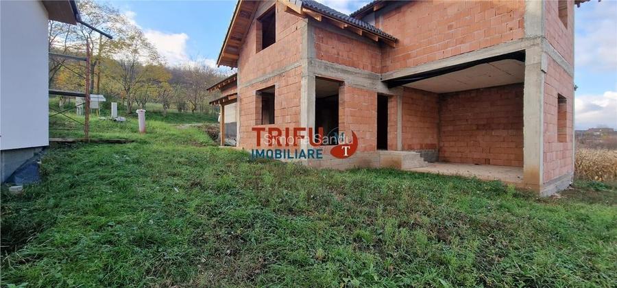 Casă de vânzare 4 camere zona Valea Popii