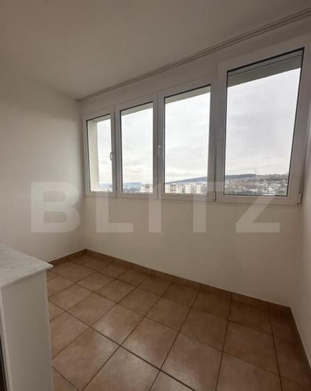 Apartament 3 camere etaj 10, bloc reabilitat, lift nou, - 8