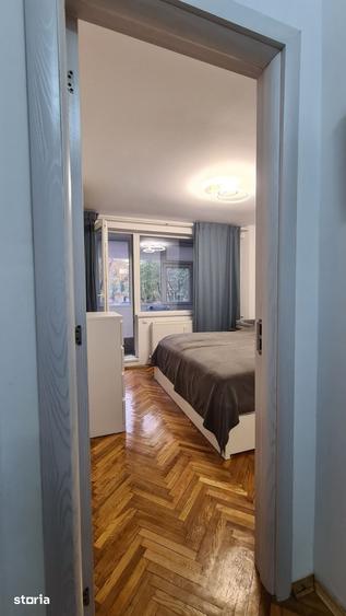Apartament cu 3 camere în Obor
