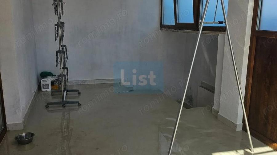 Casa Strejnicu: 150m2, 3 dormitoare, 2 bai, 2 garaje - 3