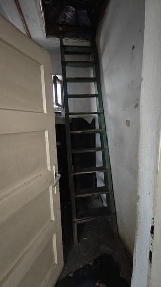 Casa cu teren de 380 mp, front la doua strazi, Gruia - 5