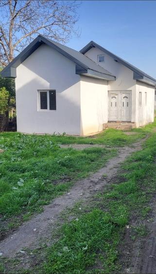Casa de vanzare in Lumina  - 3 camere  70000 Euro - 1