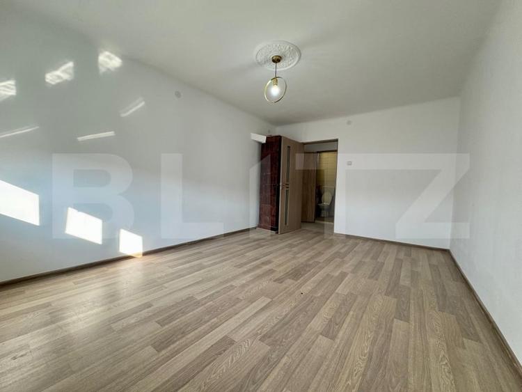 Apartament cu 2 camere decomandat în Spitalul Județean