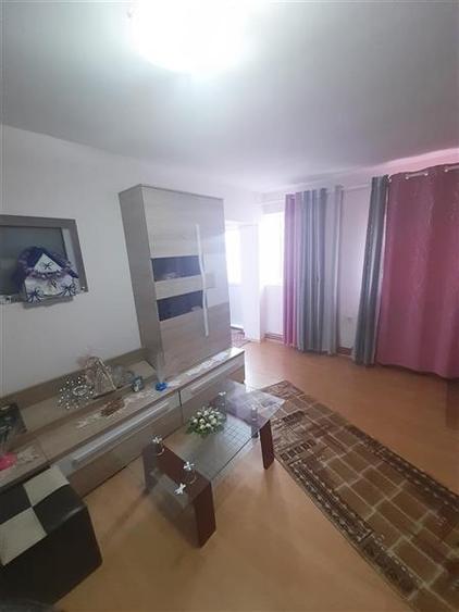 Vanzare casa 3 camere zona Dorobantu - 2