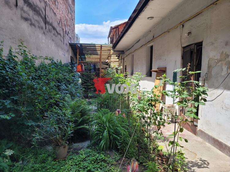 Casă cu 5 Apartamente de Vânzare – Lângă Piața Traian - 1