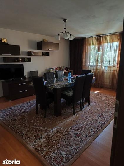 Casa unica in Brani?te - 2 apartamente independente + Mansarda - 7