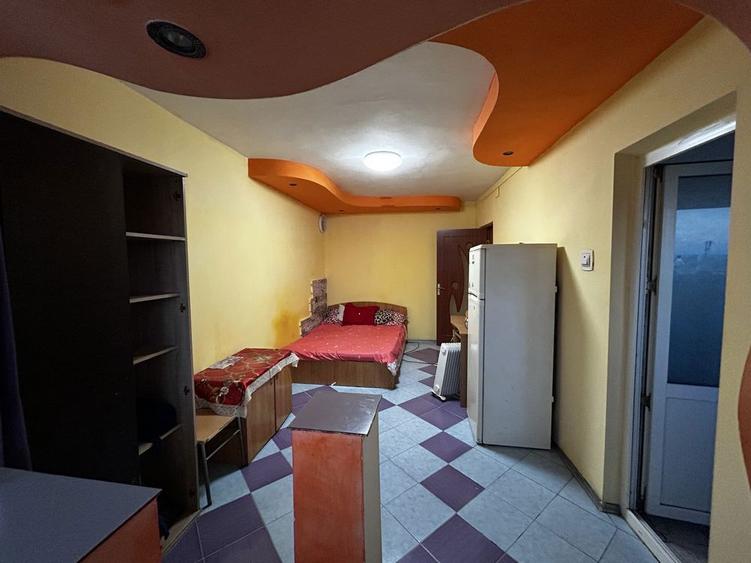 De inchiriat garsoniera - 3