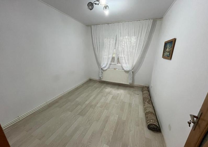 Apartament 2 camere in cartier VEST - 1