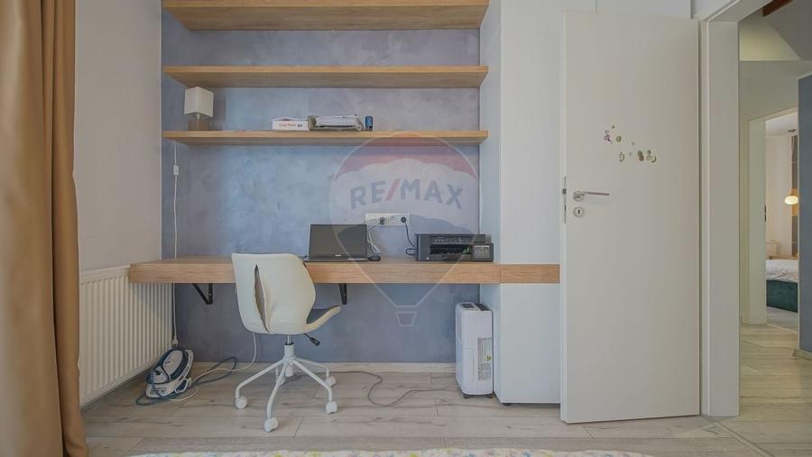 Vilă modernă, cu garaj, panouri și pompă de căldură, Cristian - 18