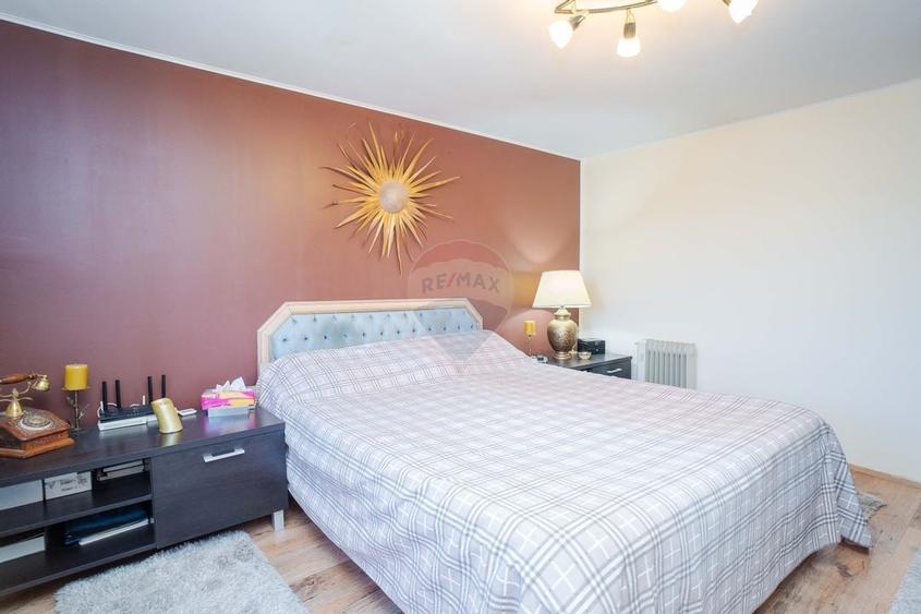 Casa / Vila spatioasa cu teren in zona centrala Sararie - 14