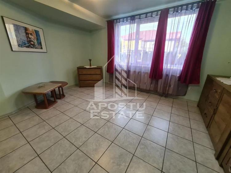 Casa, 4 camere, 3 locuri de parcare, zona Sagului - 9