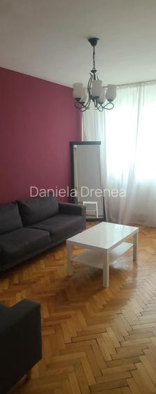 2 camere Micro 17 pret 330 euro 2 camere Micro 17 pret 330 euro