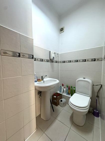 Spatiu comercial cu vitrina, 98 mp, preluare chiriasi, zona Grand Hotel Italia - 10