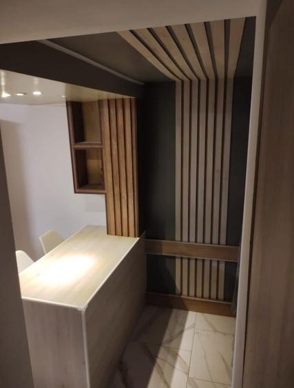 Garsoniera Aluminei, Rogerius - 2