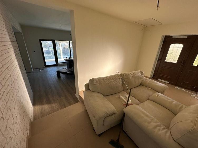 Casa Parter in Giarmata  teren 816 mp - 9