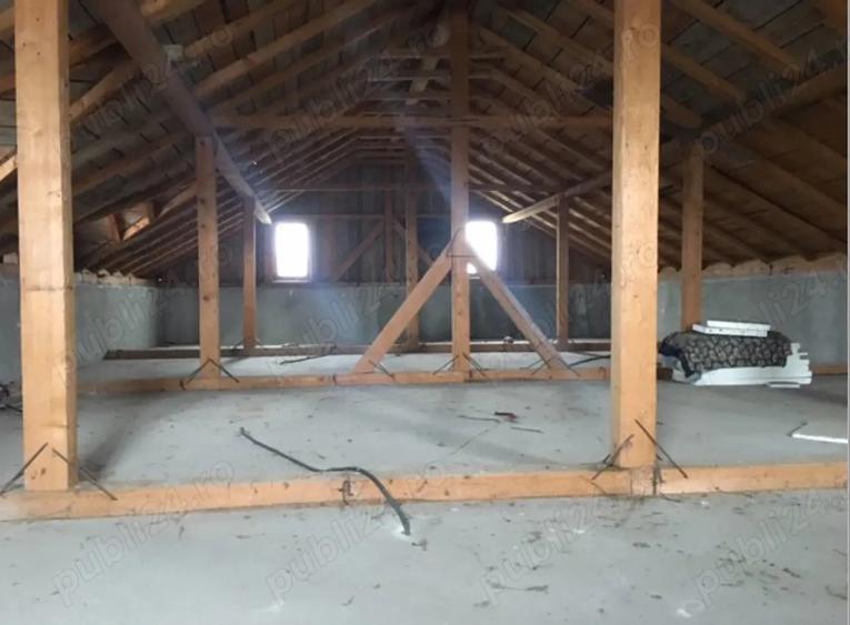 Vand casa la gri cu vedere panoramica la Lacul Fundeni - 6