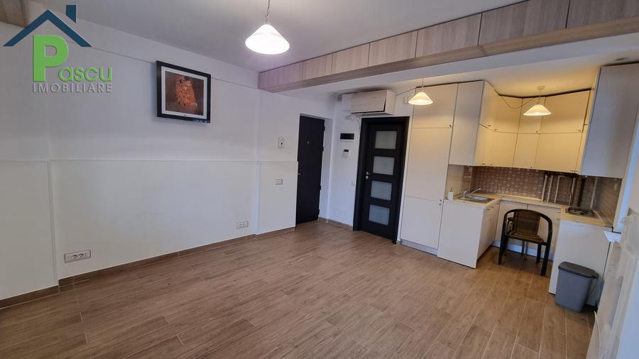 Garsoniera Brancoveanu, Alunisului, parter, curte proprie, bloc 2015 - 4