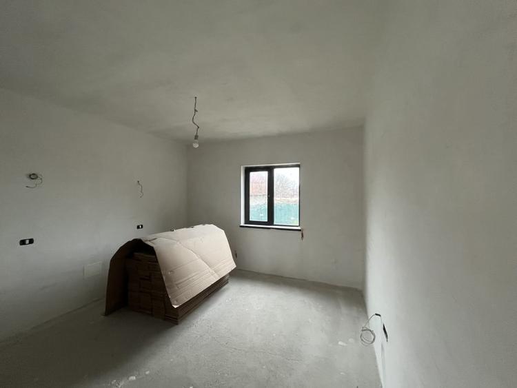 Oportunitate! Vila P+M inalta, 4 camere, placa de beton, Valu lui Traian! - 4