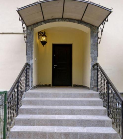 Refugiu de Vis in Cornu Priveli?te Panoramica ?i Apu - 1