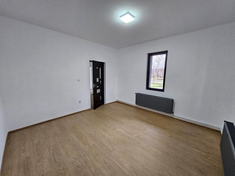 Casa de Vanzare Complet Renovata ! - 10