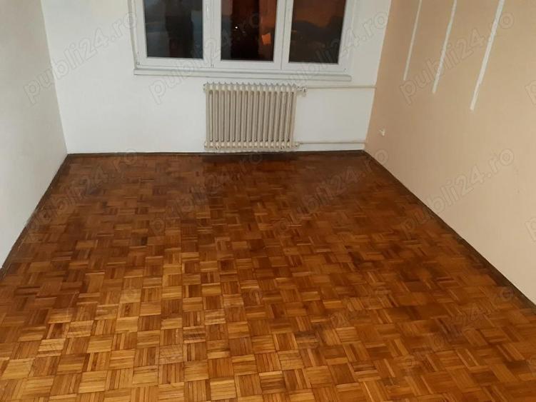 Vand apartament 2 camere Aleea Rogerius Oradea, bl E - 1