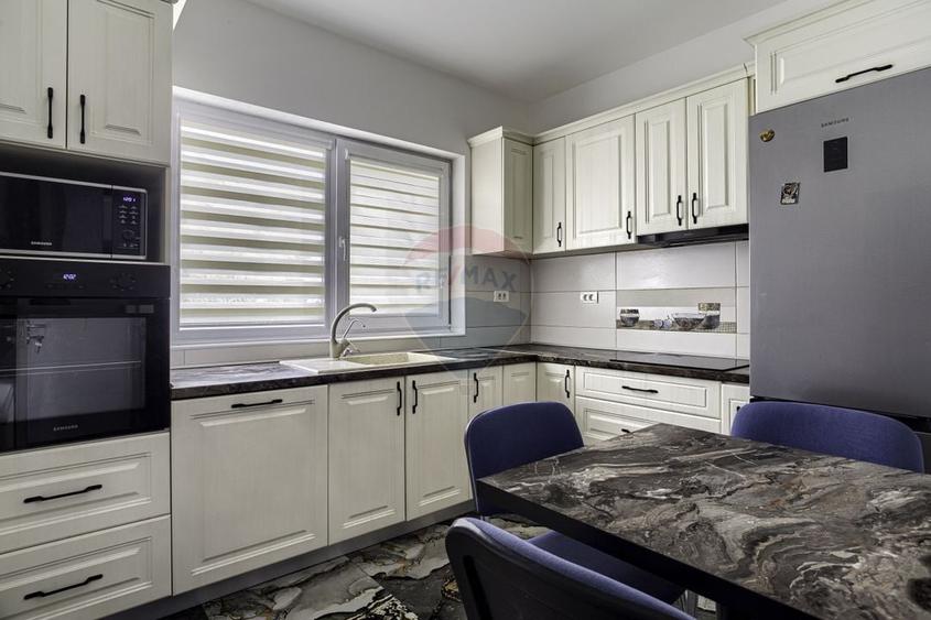 Casă de închiriat în cartierul Athena, zona 6 Vânători - 6