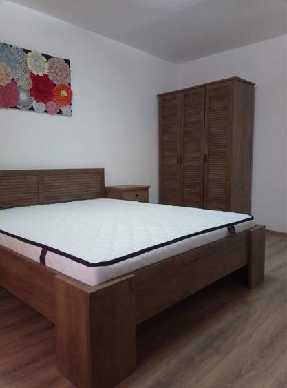 Inchiriez garsoniera - 7