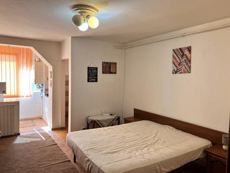 garsoniera Bd V. Milea bl turn et 7 lift  central - 2