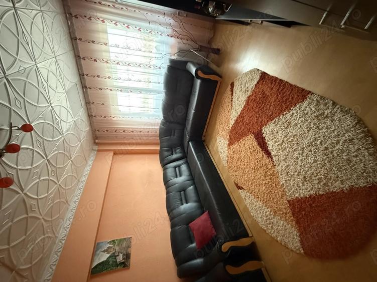 Proprietar vand apartament cu 4 camere - 8