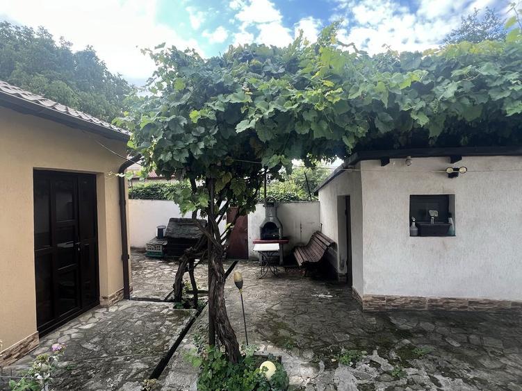 OCAZIE UNICA - Casa ultracentrala (Spate IML) - 2