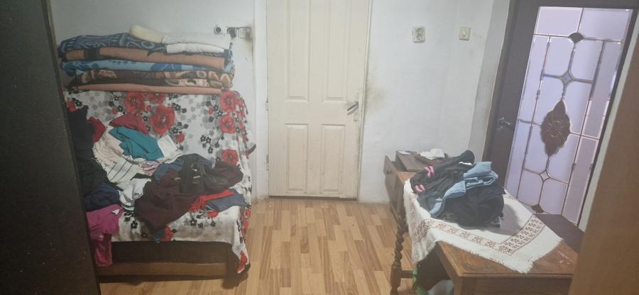 Vand casa cu suprafata utila 120 mp 3 camere bucatarie ,baie  necesita renovare - 3