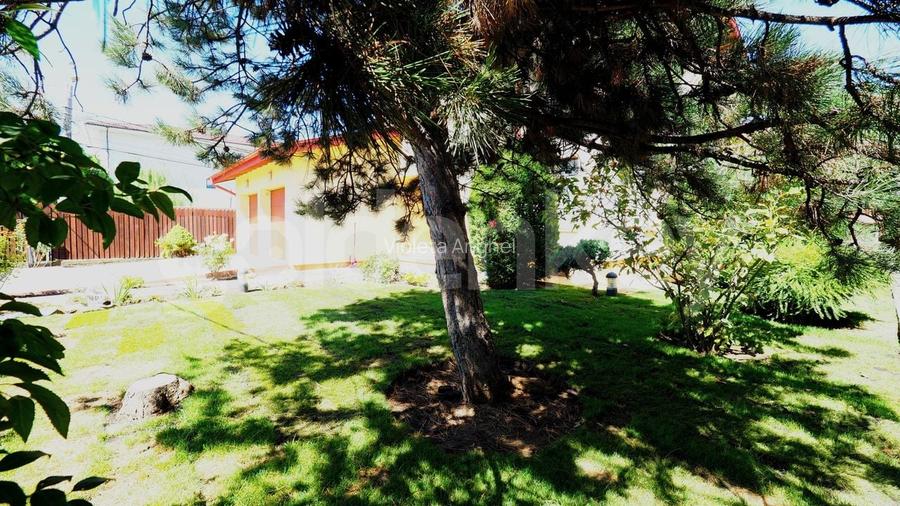 Vilă cu 5 camere | 2 garaje | 350mp gradina