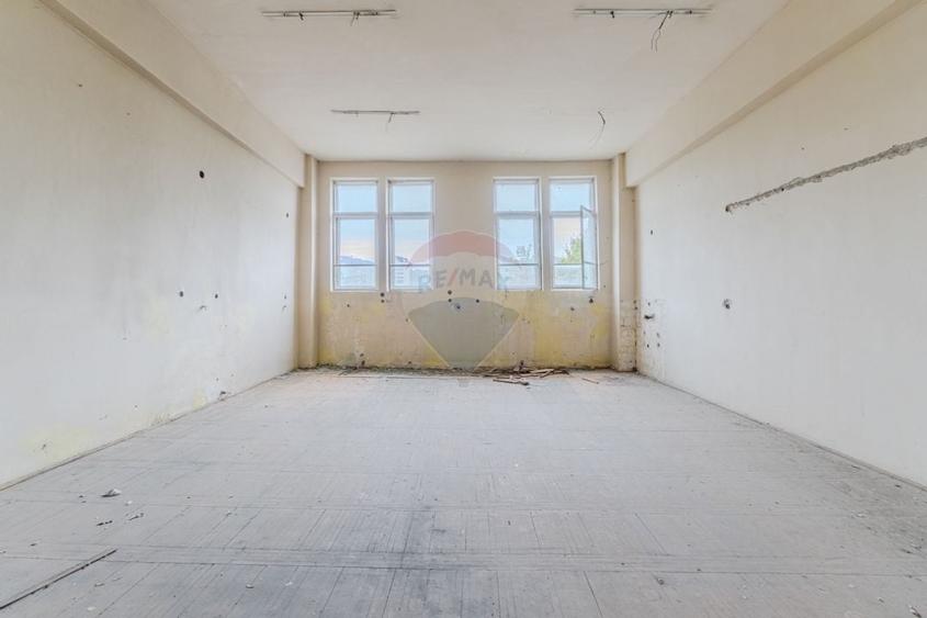 Spatiu industrial de 2060mp cu teren de 3358mp de vanzare Str Turnului - 28