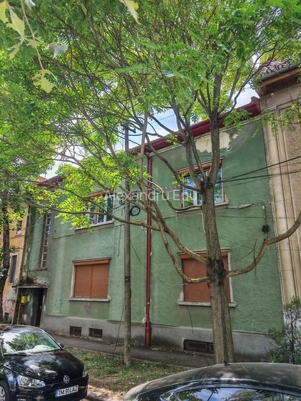 De închiriat - Casă 300 mp în Centru, ideală pt birouri, clinică sau grădinita