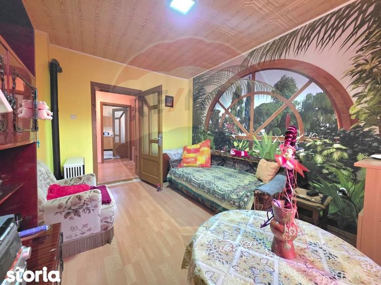 Casa pe strada Prefect Vasile Moldovan Tarnaveni - 11