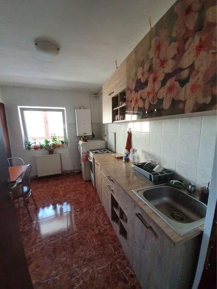 Inchiriez apartament - 8