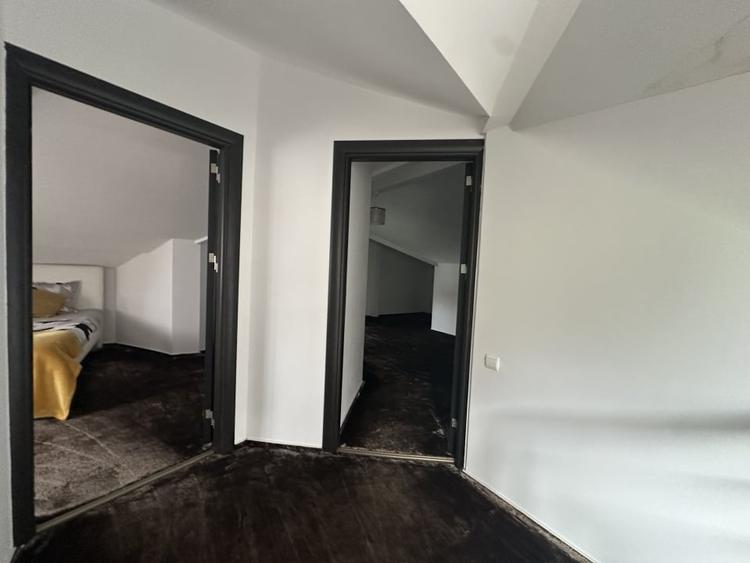 Vila individuala de vanzare cu 8 camere in zona 13 Septembrie - 18