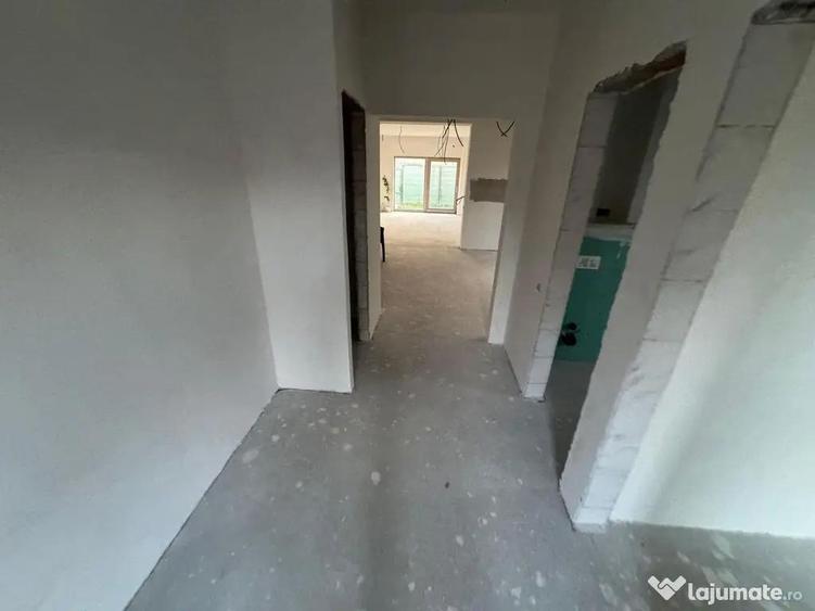 Casa de vanzare Duplex zona Carrfour - 13