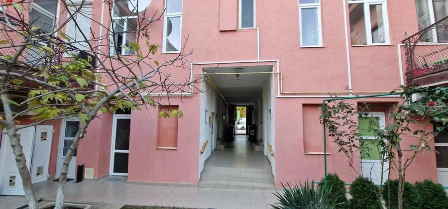 Apartament 3 camere de vanzare, str. Louis Pasteur, Oradea - 10