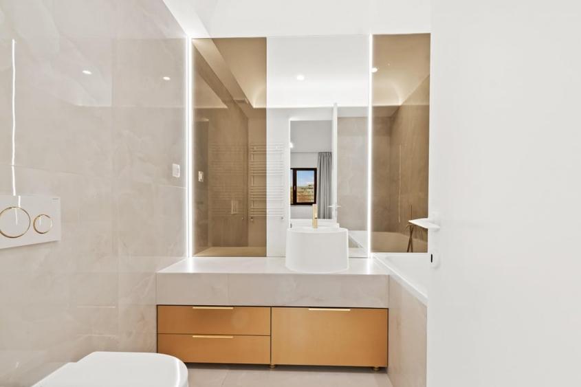 CORTINA NORTH - DE INCHIRIAT APARTAMENT 3 CAMERE - 8