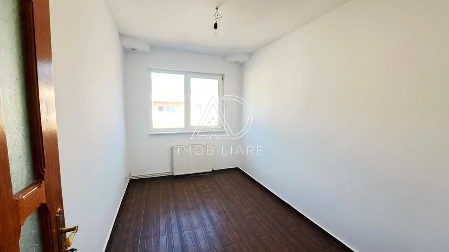 Apartament 3 camere de vânzare în Bumbești-Jiu - 6